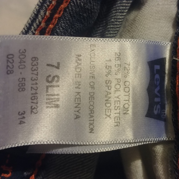 Girls Levis - Picture 4 of 4